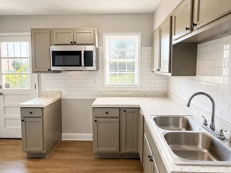 3963 Kenosha Rd — Photo 5