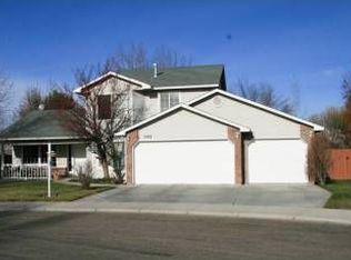 2302 E Meadow Wood Dr, Meridian, ID 83646