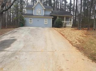743 Greenhedge Dr, Stone Mountain, GA 30088