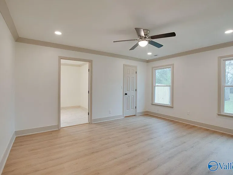 2042 Rosebury Ln SW — Photo 33