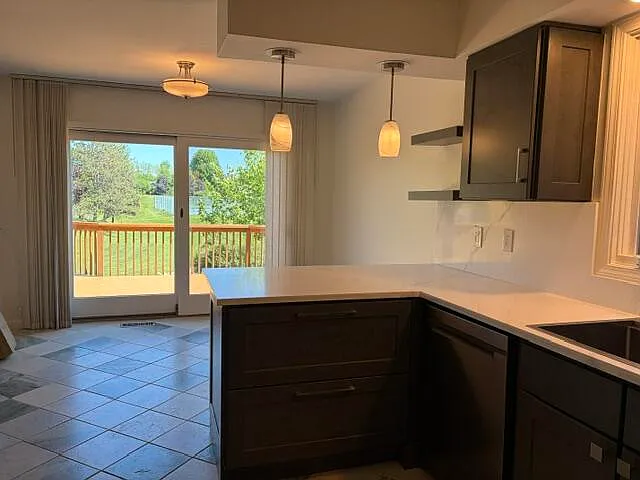 1261 Laurel View Dr — Photo 10