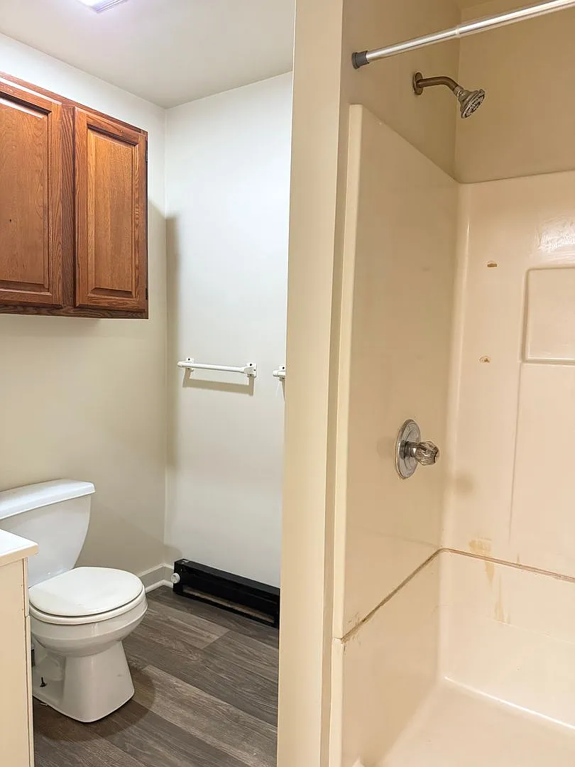 116 W. Market St. — Photo 4