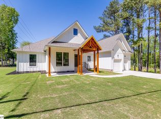 140 McCall Rd, Simpsonville, SC 29680