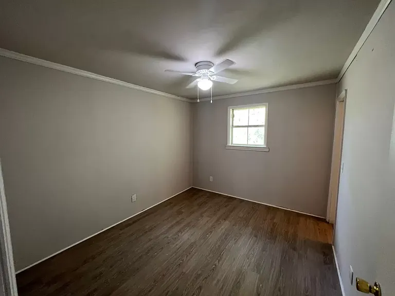 1524 Mosstree Rd #B — Photo 4
