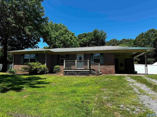 6706 Stanley Ln NW, Fort Payne, AL 35967