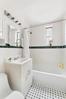 Sold by Compass | media 7