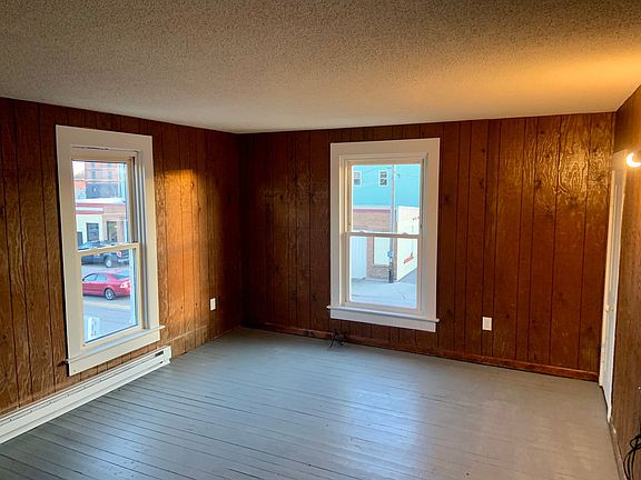 2nd image of 117 W Wabash St #2