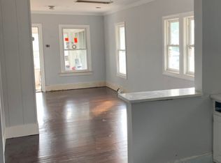 201 Maple Ave, Island Heights, NJ 08732