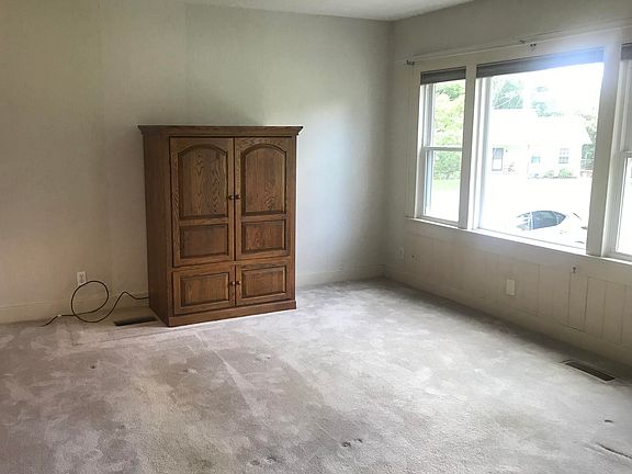 4th image of 6012 SW Chalmers Dr