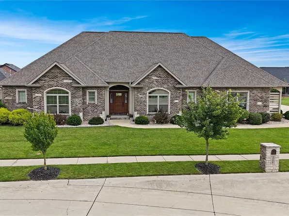 1104 Natalyns Trce, Lebanon, IL 62254