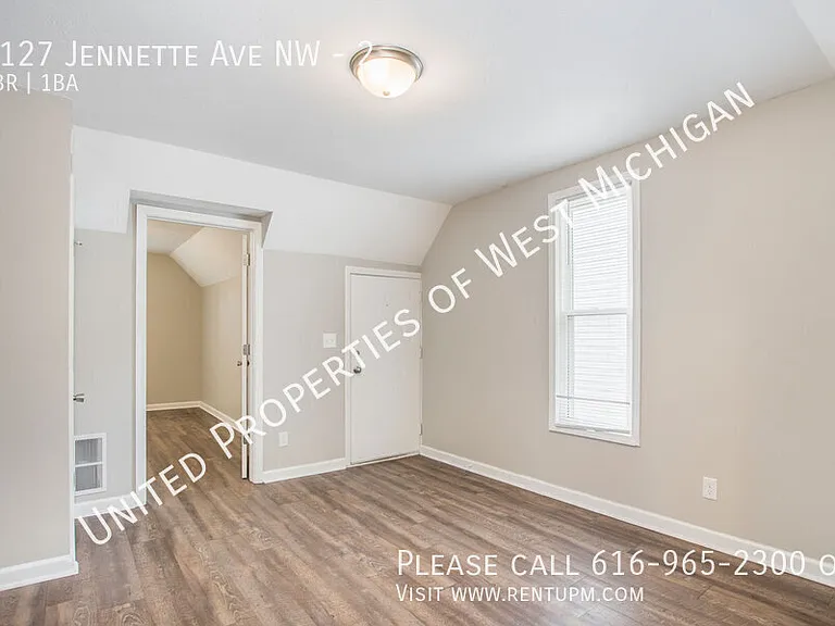 1127 Jennette Ave NW #2 — Photo 8