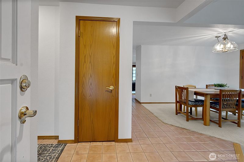 5th image of 17532 SE 292nd Place