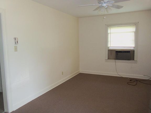 3rd image of 616 Hamilton St #1
