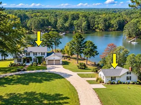 125 Aldebaran Rd, Mathews, VA 23109