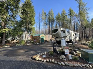 54432 McKenzie Hwy #31, Blue River, OR 97413