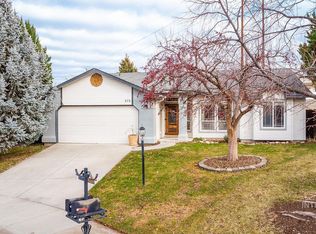 575 W Mulberry Loop, Nampa, ID 83686