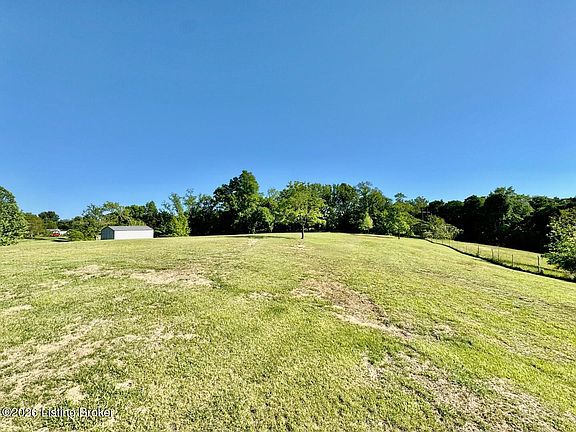 3rd image of 1701 Hardesty Rd