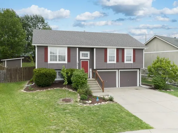 4411 Garland St, Leavenworth, KS 66048