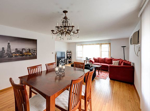 2nd image of 6206 W Lawrence Ave