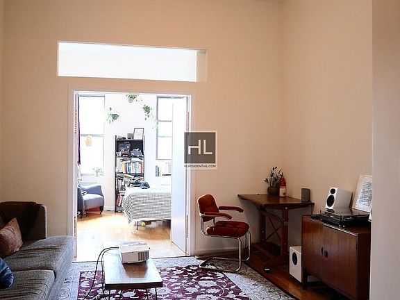 2nd image of 848 Manhattan Ave APT 4R