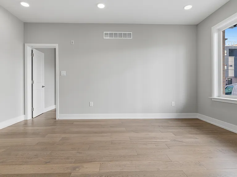 1111 S 24th St #103 — Photo 20