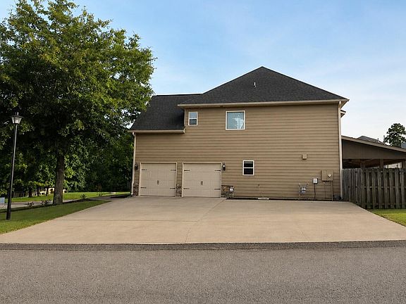 5th image of 137 Buckhar Ln