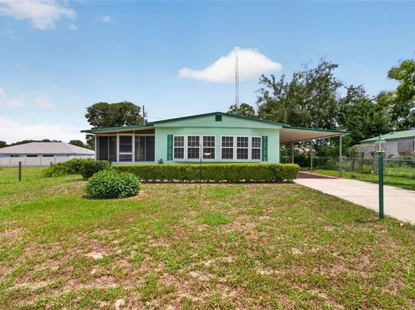 1674 NE 162nd St, Citra, FL 32113