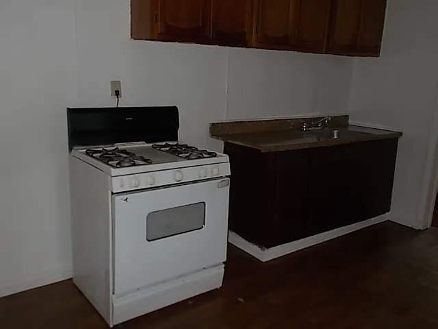 3 bed, 1276 sqft, $1,399 — Photo 4