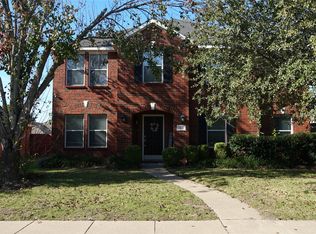 105 Forest Park Ln, Red Oak, TX 75154