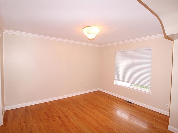 3rd image of 1605 Bird Ave