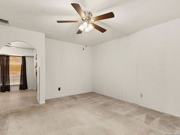 2nd image of 404 BEVERLY DR