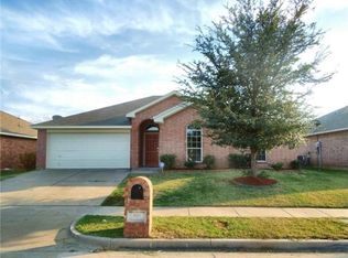 408 Flushing Quail Dr, Arlington, TX 76002