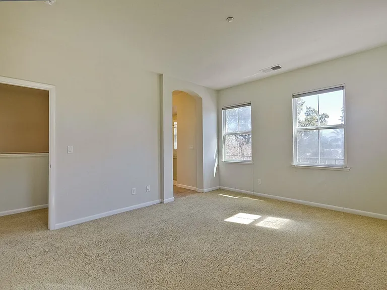 562 Saco Ter — Photo 44