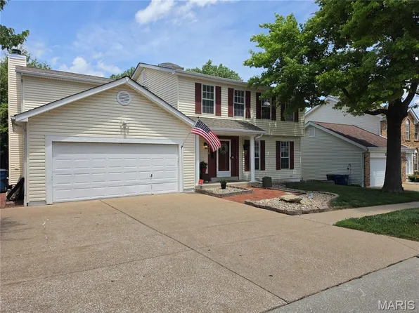 2430 Riverwood Trails Dr, Florissant, MO 63031
