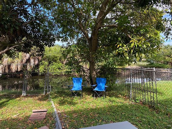 3rd image of 2698 NW 60th Way #165