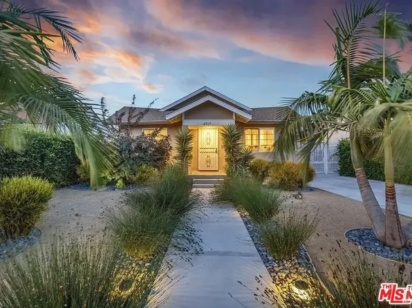 2717 W 74th St, Los Angeles, CA 90043