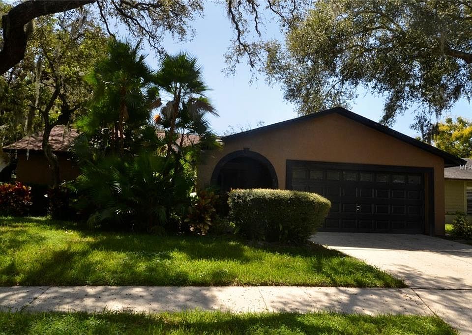 1st image of 72 Harbor Oaks Cir