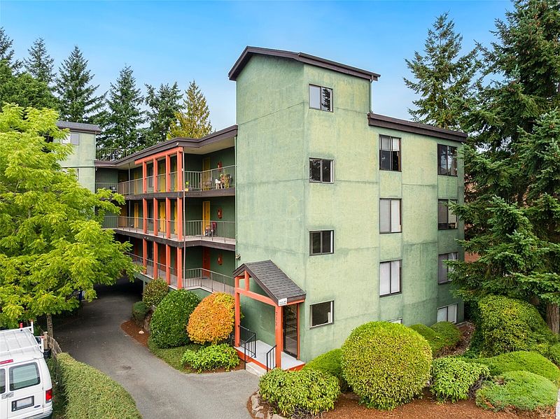4th image of 712 N 143rd Street