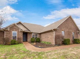 17 Thistledown Cv, Humboldt, TN 38343
