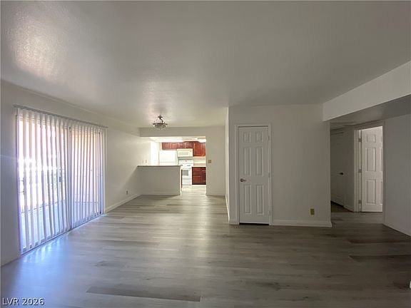 3rd image of 5221 River Glen Dr Unit 195