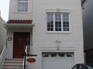 203 N 3rd St, Harrison, NJ 07029