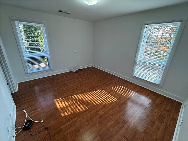 1685 Chevron Way #1 — Photo 3