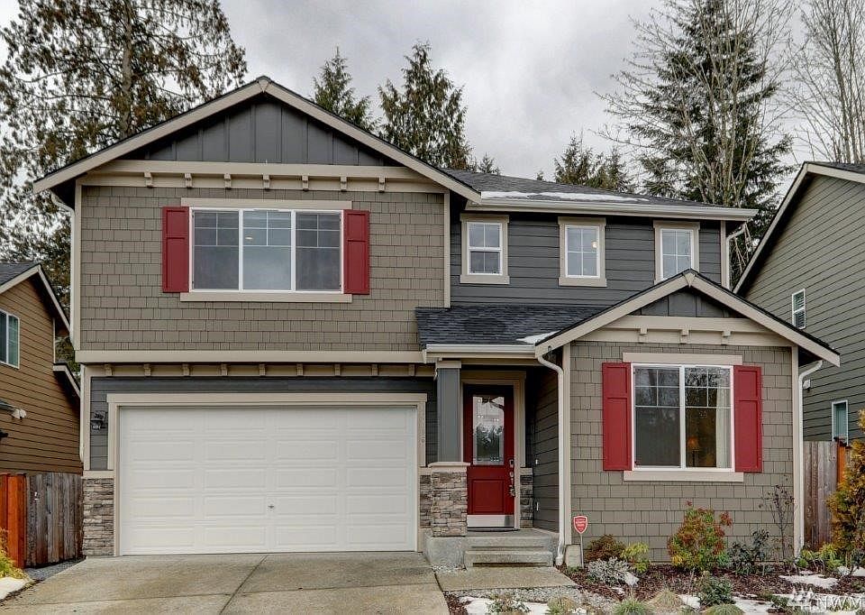 Beautiful 2-story home!