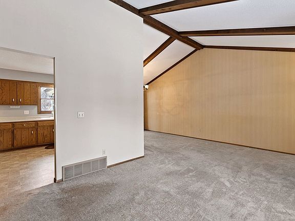 5th image of 8032 Regent Ave N