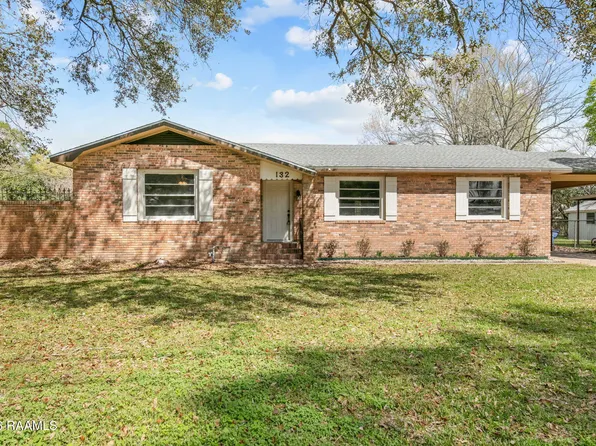 132 W White St, Opelousas, LA 70570