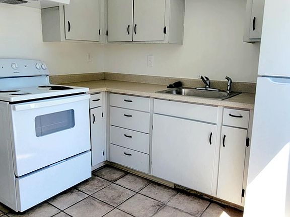 2nd image of 2332 William Dr APT 3