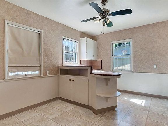 4th image of 3424 N Sierra Way