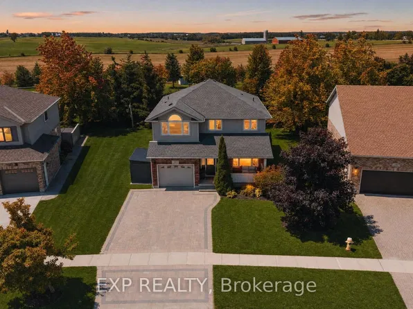91 Andrews Dr, Mapleton, ON N0G 1P0