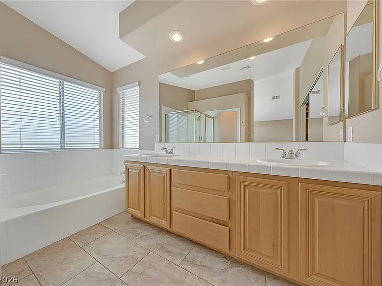 9387 Chateau Street Jean Dr — Photo 35
