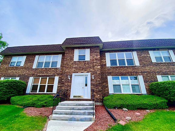 2nd image of 18527 Harwood Ave APT 2B